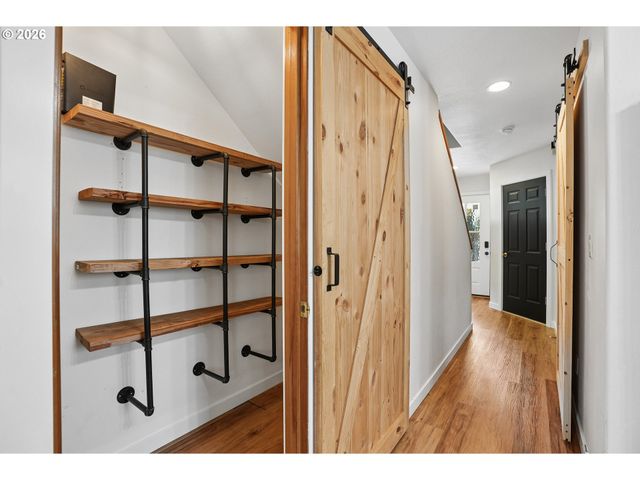 4945 Se OGDEN St, Portland, OR 97206