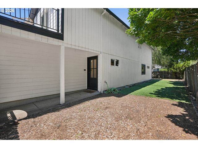 4945 Se OGDEN St, Portland, OR 97206