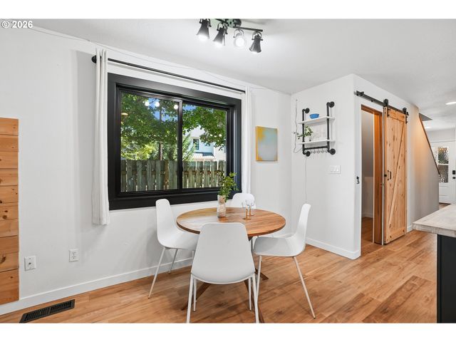 4945 Se OGDEN St, Portland, OR 97206