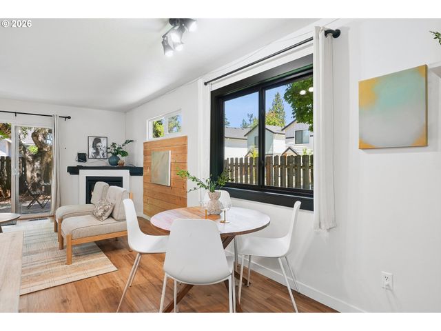4945 Se OGDEN St, Portland, OR 97206