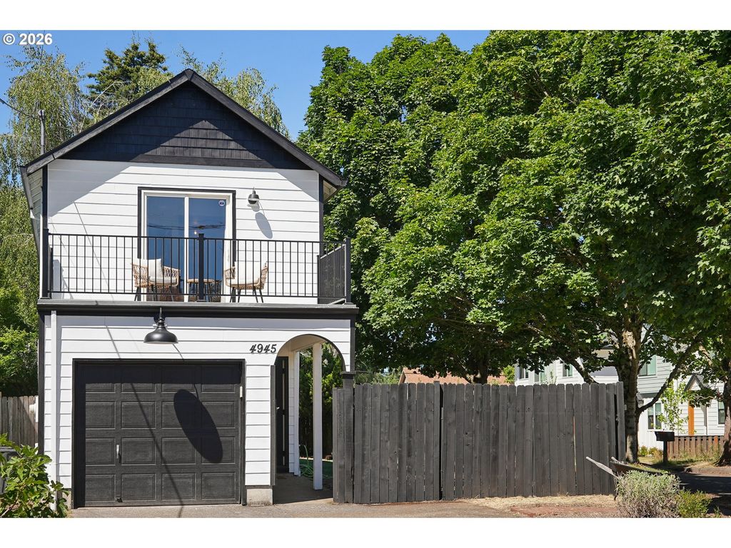 4945 Se OGDEN St, Portland, OR 97206