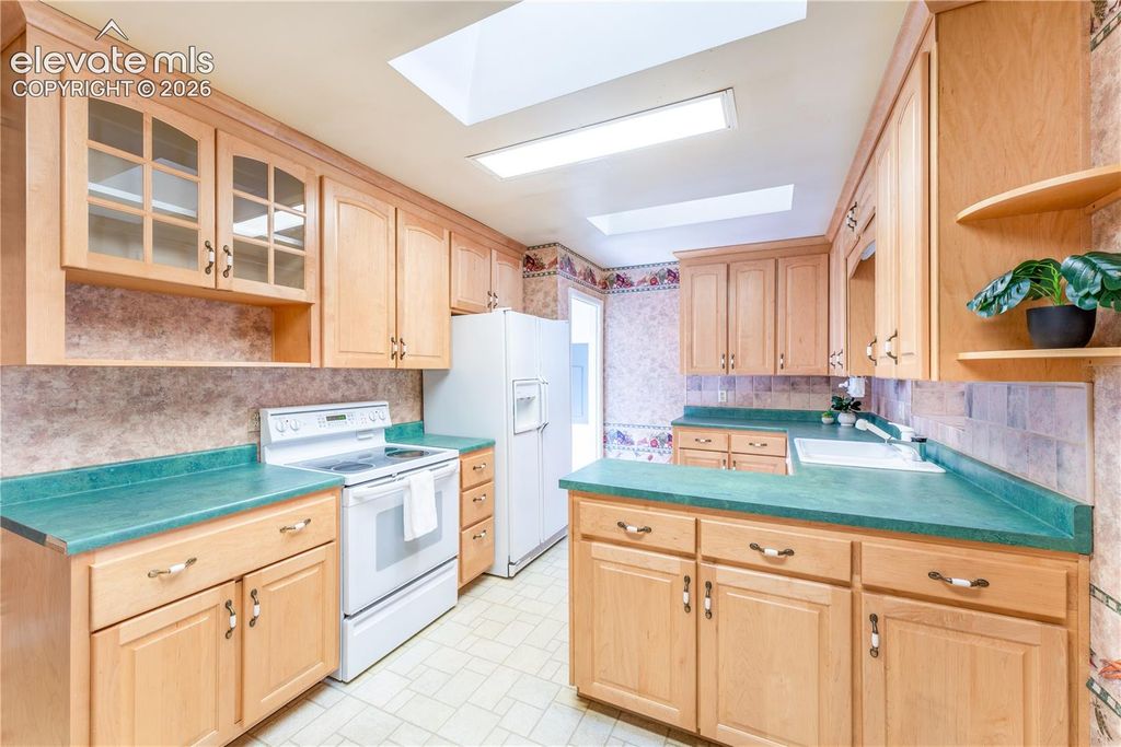 410 N 31st Street, Colorado Springs, CO 80904 — photo 3