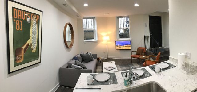 1760 N Clark Street GS, Chicago, IL 60614