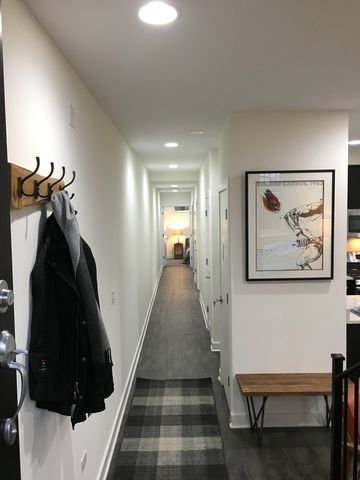 1760 N Clark Street GS, Chicago, IL 60614