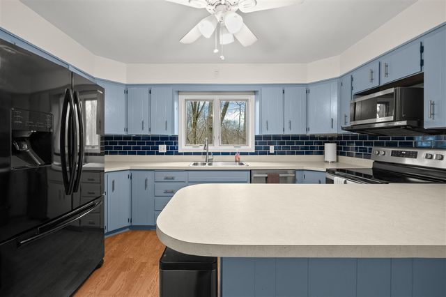 703 Comings Avenue, Saint Joseph, MI 49085