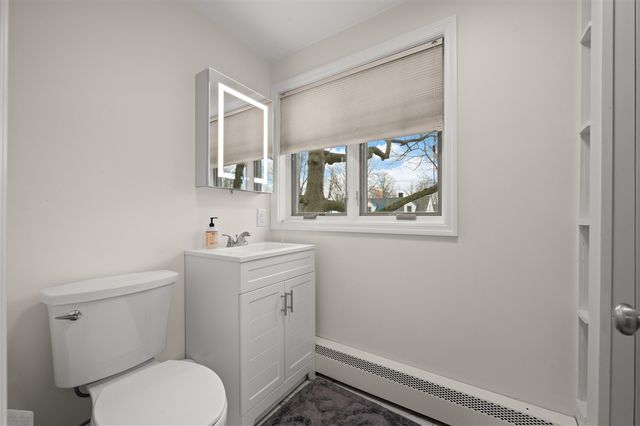 703 Comings Avenue, Saint Joseph, MI 49085