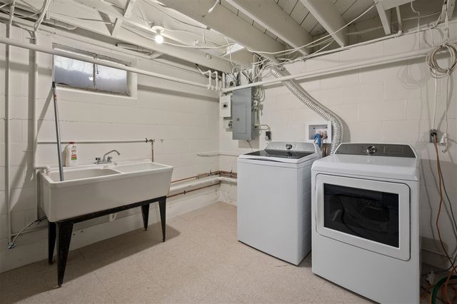 703 Comings Avenue, Saint Joseph, MI 49085