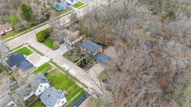 703 Comings Avenue, Saint Joseph, MI 49085