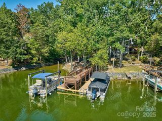 10 Weatherly Way, Lake Wylie, SC 29710