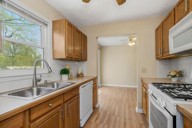 3405 S Arlington Avenue, Independence, MO 64052