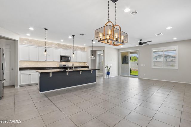 17766 W GRANITE VIEW Drive, Goodyear, AZ 85338