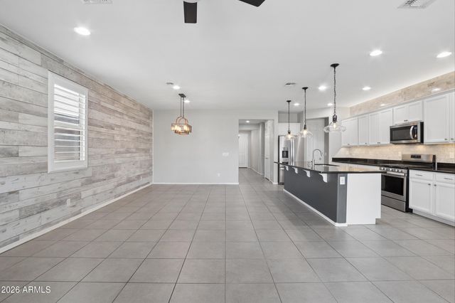 17766 W GRANITE VIEW Drive, Goodyear, AZ 85338