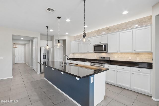 17766 W GRANITE VIEW Drive, Goodyear, AZ 85338