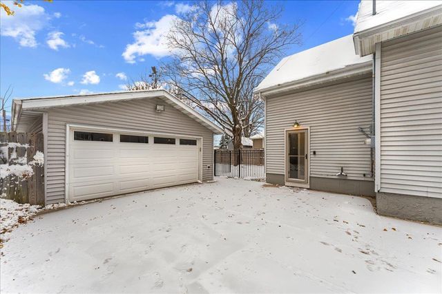 1132 BERNER STREET, Green Bay, WI 54302