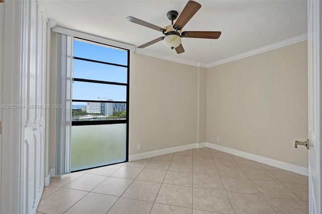 20400 W Country Club Dr 812, Aventura, FL 33180