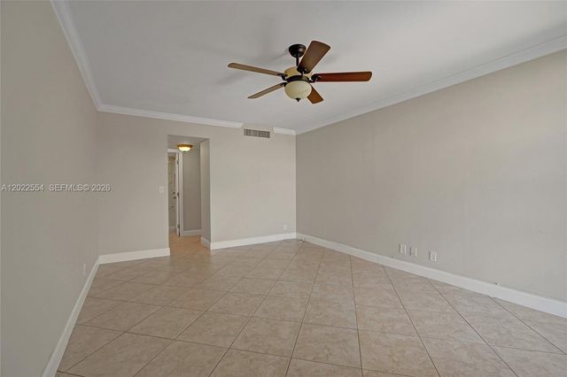 20400 W Country Club Dr 812, Aventura, FL 33180