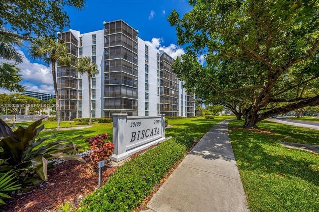 20400 W Country Club Dr 812, Aventura, FL 33180