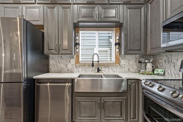 20982 E 40th Place, Denver, CO 80249