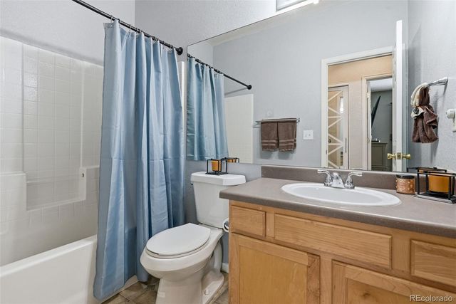 20982 E 40th Place, Denver, CO 80249