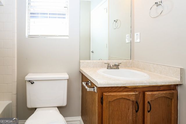 1200 Woodstream Drive, Lawrenceville, GA 30044