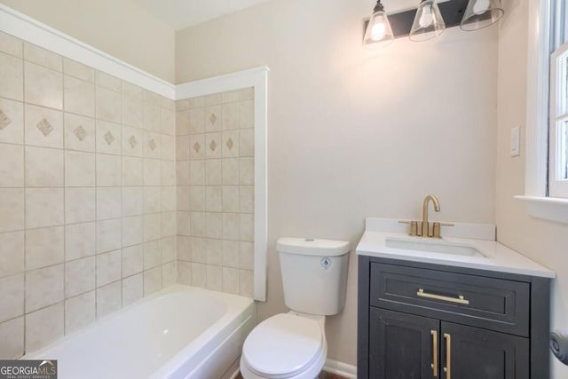 396 Forrest Ridge Drive NW, Atlanta, GA 30318