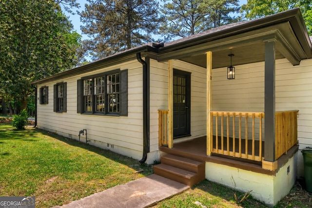 396 Forrest Ridge Drive NW, Atlanta, GA 30318