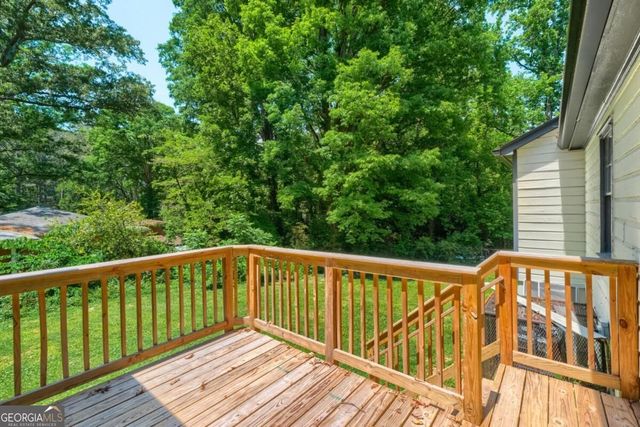 396 Forrest Ridge Drive NW, Atlanta, GA 30318