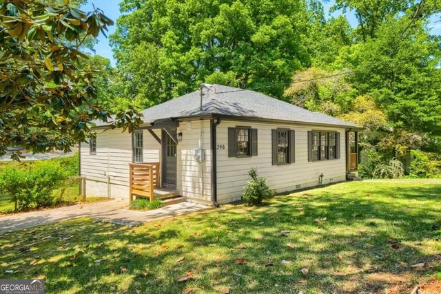 396 Forrest Ridge Drive NW, Atlanta, GA 30318