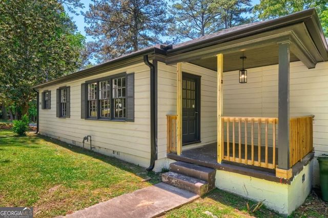 396 Forrest Ridge Drive NW, Atlanta, GA 30318