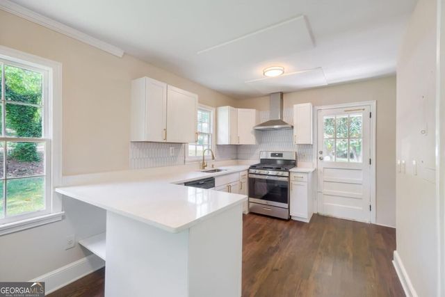 396 Forrest Ridge Drive NW, Atlanta, GA 30318