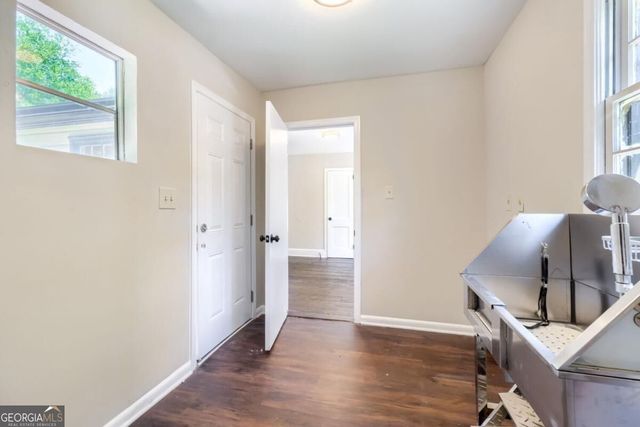 396 Forrest Ridge Drive NW, Atlanta, GA 30318