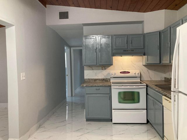 3630 SW 46th Avenue, West Park, FL 33023