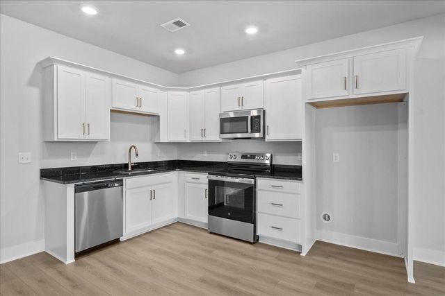 528 Winstone Trail, Woodruff, SC 29388