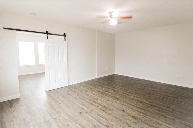 1214 44th Street A, Galveston, TX 77550
