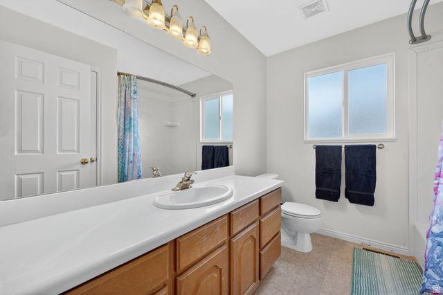 684 E 2900 N, North Ogden, UT 84414