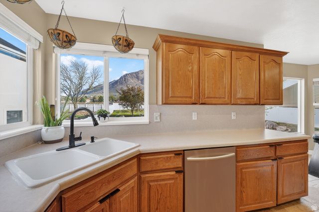 684 E 2900 N, North Ogden, UT 84414