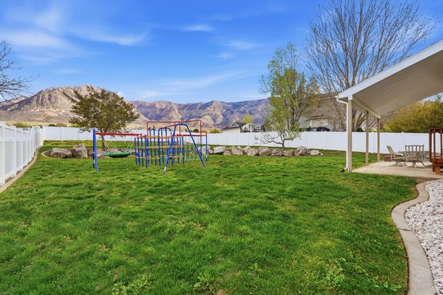 684 E 2900 N, North Ogden, UT 84414
