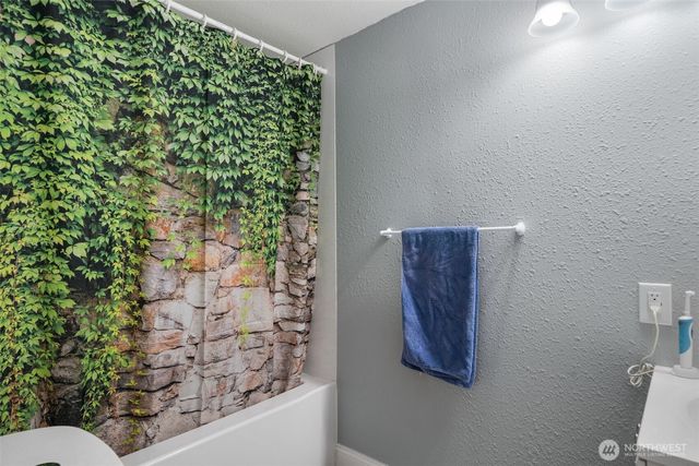 615 Martin Luther King Junior Way, Tacoma, WA 98403