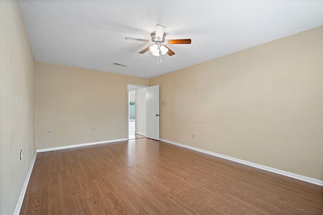 9610 Glenacre, Dallas, TX 75243