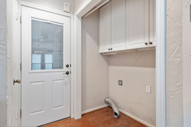 9610 Glenacre, Dallas, TX 75243