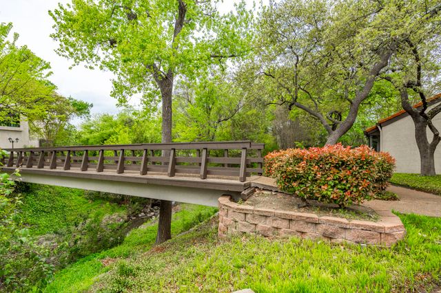 9610 Glenacre, Dallas, TX 75243