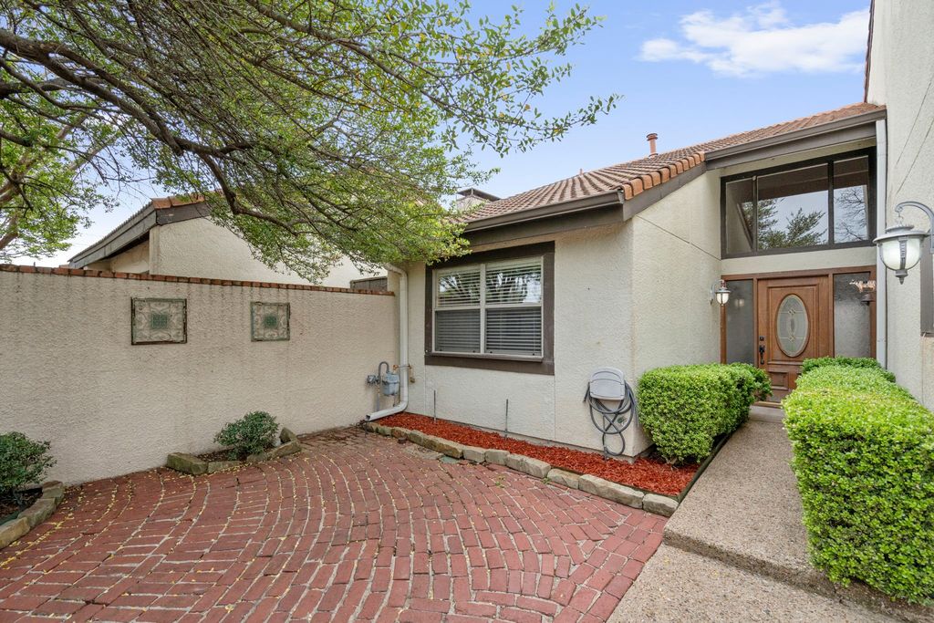 9610 Glenacre, Dallas, TX 75243