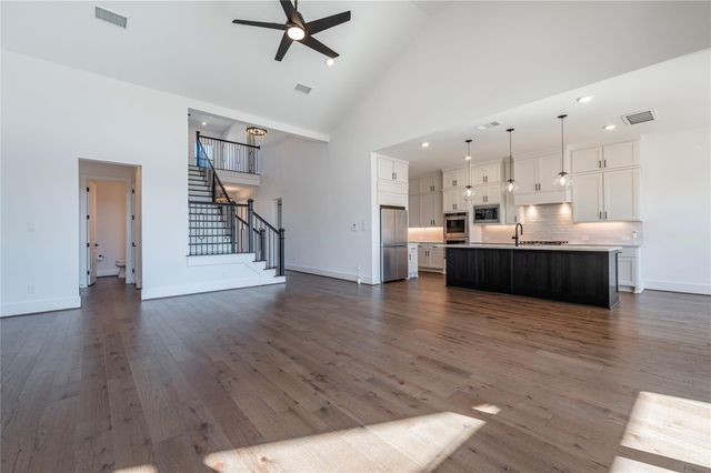 2010 Southern Landings Drive, Manvel, TX 77583