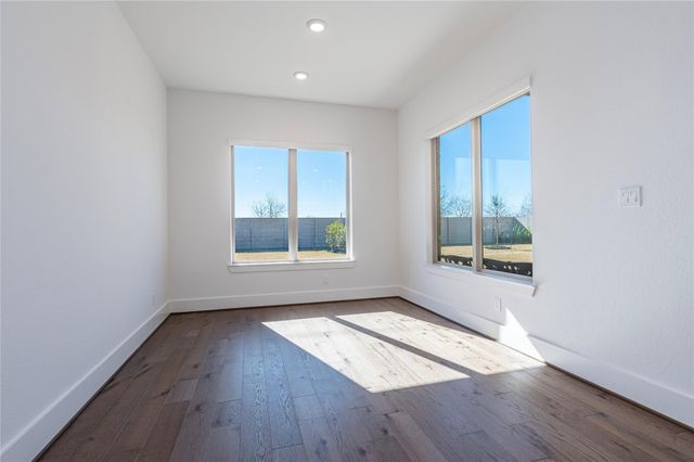 2010 Southern Landings Drive, Manvel, TX 77583