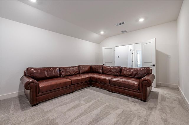 2010 Southern Landings Drive, Manvel, TX 77583