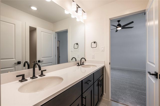 2010 Southern Landings Drive, Manvel, TX 77583