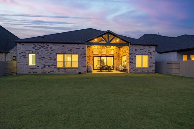 2010 Southern Landings Drive, Manvel, TX 77583