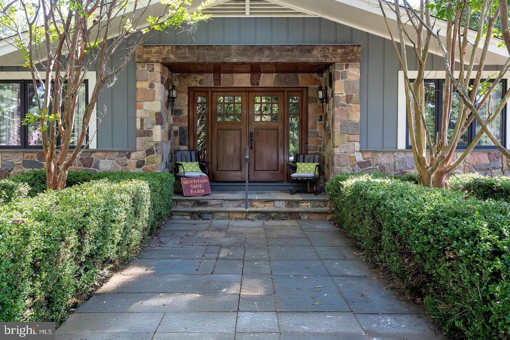 14 HUNTER RD, LAMBERTVILLE, NJ 08530 — exterior
