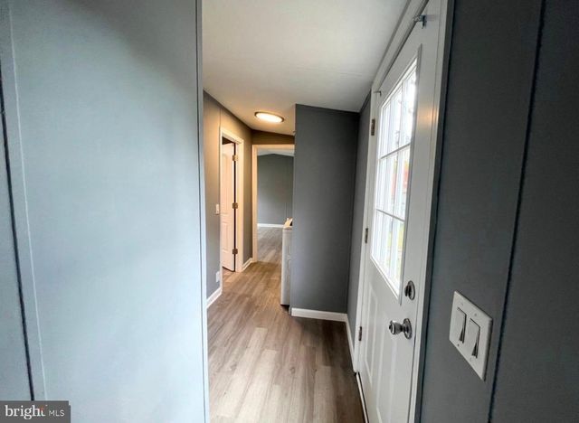 20 MAPLEWOOD DR, Coatesville, PA 19320