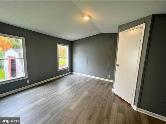 20 MAPLEWOOD DR, Coatesville, PA 19320